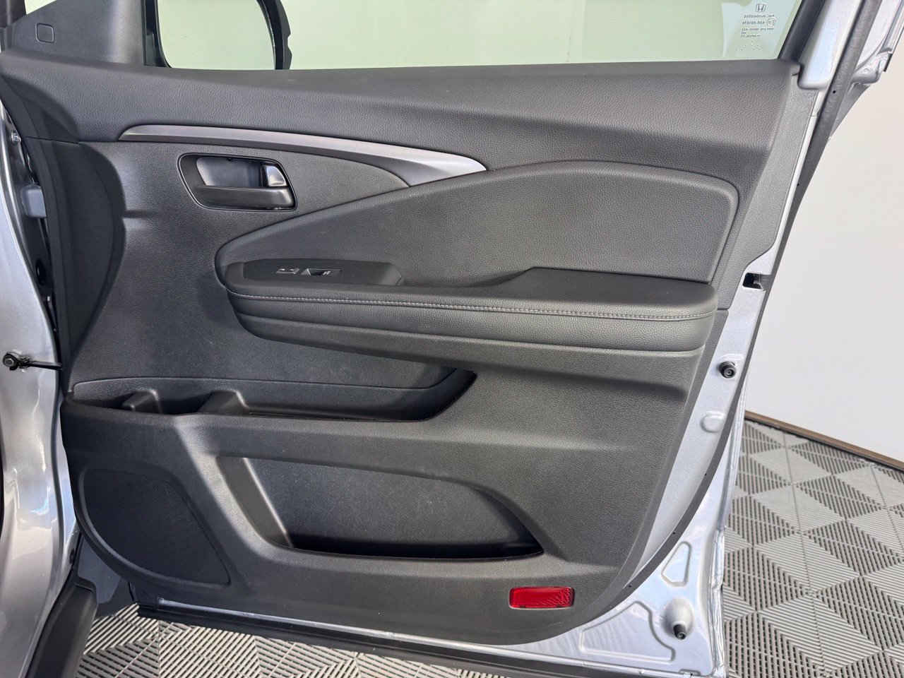 Used 2022 Honda Passport EX-L image 31