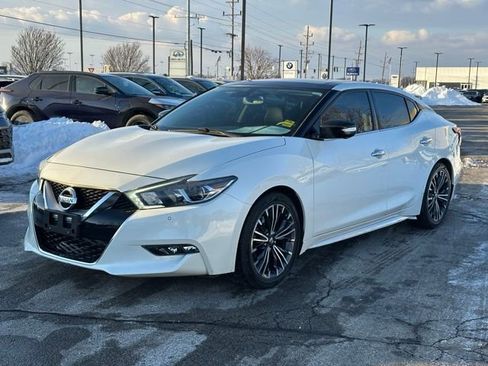 Used 2017 Nissan Maxima Platinum w/ Medallion Package image 3