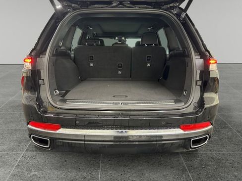 Used 2025 Jeep Grand Cherokee Overland w/ Trailer Tow Package image 13