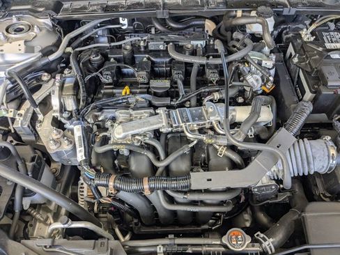 Used 2023 MAZDA CX-30 AWD 2.5 S w/ Premium Package image 21