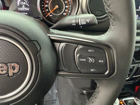 Used 2023 Jeep Wrangler Sport S image 17