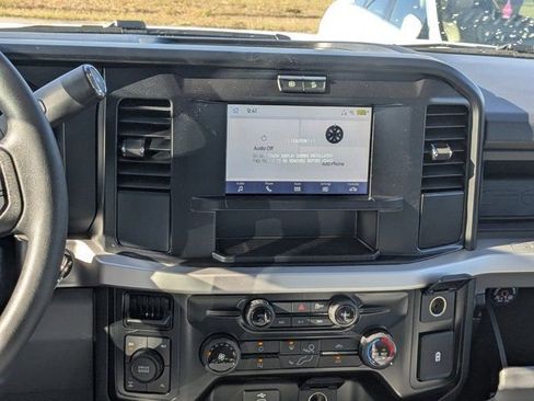 New 2026 Ford F250 XL w/ XL Off-Road Package image 17