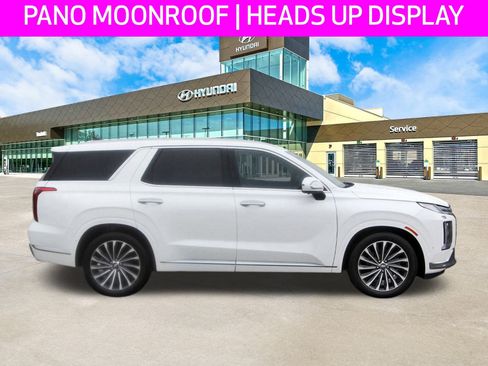 Used 2025 Hyundai Palisade Calligraphy image 4