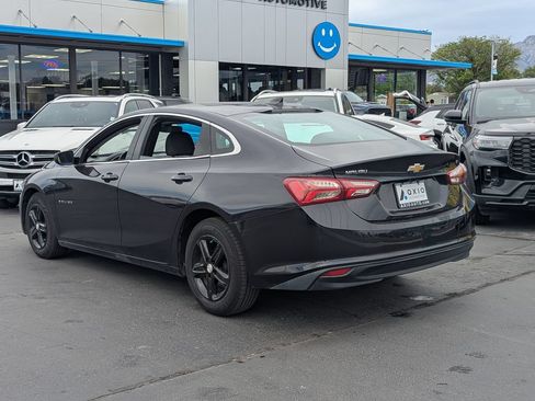 Used 2022 Chevrolet Malibu LT FWD image 7
