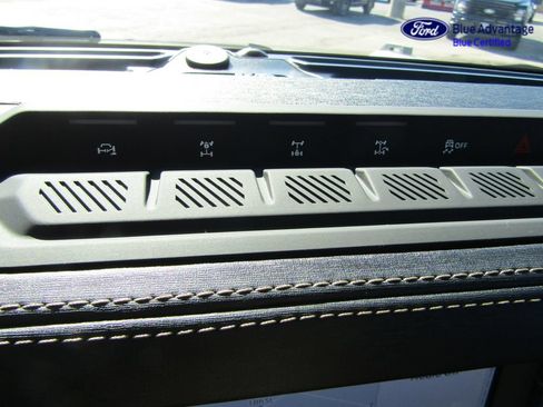 Certified 2025 Ford Bronco Badlands AWD/4WD image 25