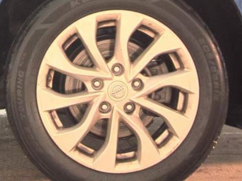 Used 2019 Nissan Sentra SV image 7