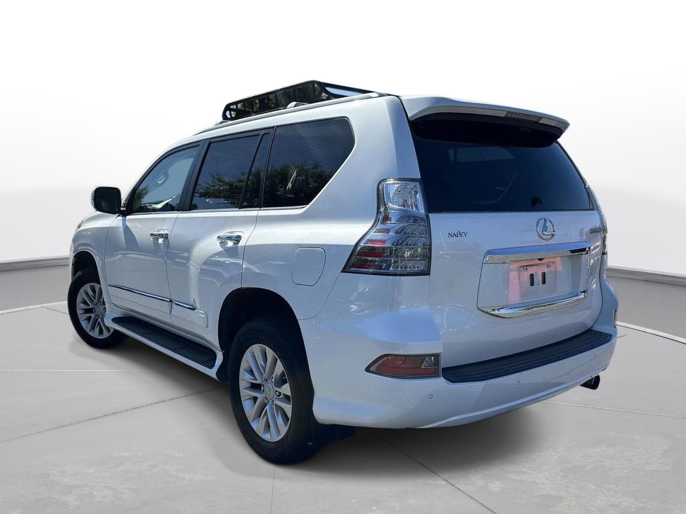 Used 2015 Lexus GX 460 w/ Premium Package AWD/4WD image 8
