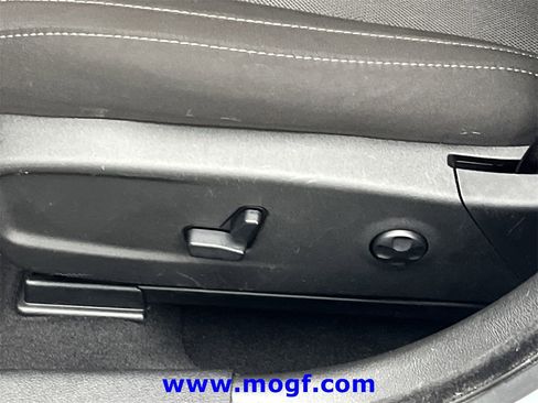 Used 2021 Dodge Charger SXT w/ Blacktop Package image 19