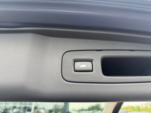 Used 2016 Honda CR-V Touring image 6