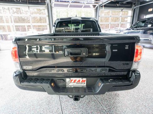 Used 2023 Toyota Tacoma TRD Sport w/ TRD Premium Sport Package image 3