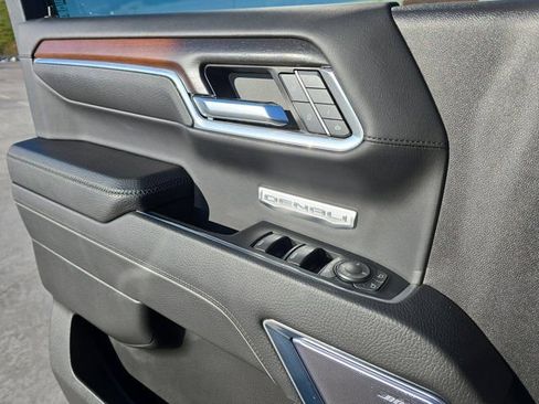Used 2024 GMC Sierra 1500 Denali w/ Technology Package image 25