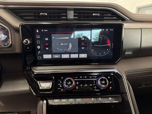Certified 2024 GMC Sierra 1500 Denali AWD/4WD image 19