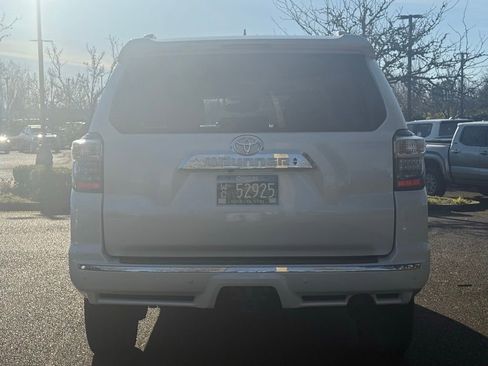 Used 2022 Toyota 4Runner Limited image 4