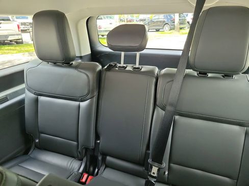 Used 2025 Ford Expedition Max Active AWD/4WD image 18