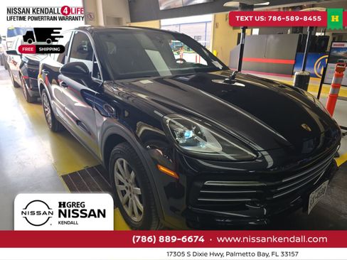 Used 2019 Porsche Cayenne Base w/ Premium Package image 4