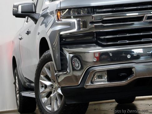 Used 2020 Chevrolet Silverado 1500 LTZ w/ LTZ Convenience Package AWD/4WD image 4