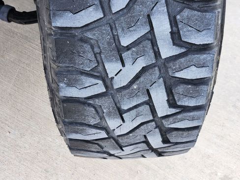 Used 2020 Jeep Gladiator Overland image 13