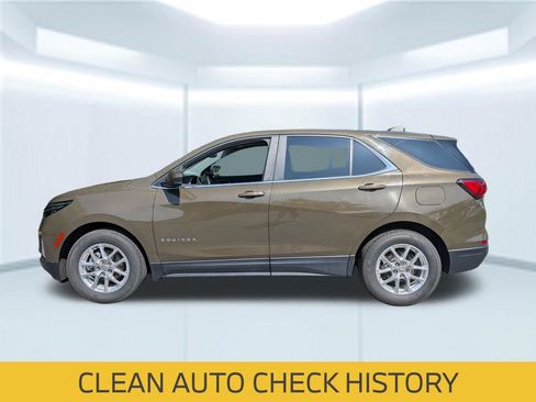 Used 2024 Chevrolet Equinox LT FWD image 2