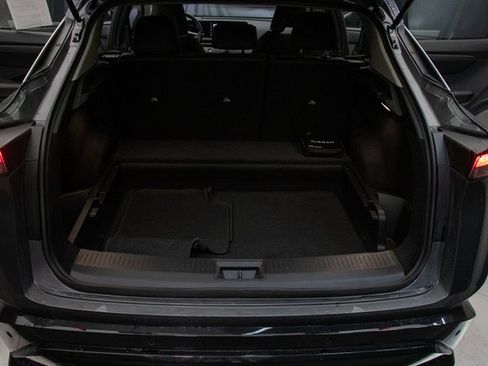 Used 2024 Nissan Ariya FWD image 19