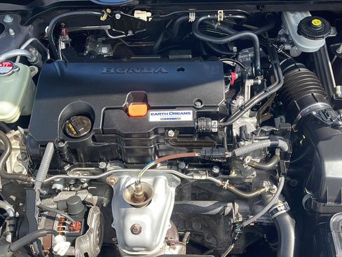 Used 2019 Honda Civic Sport image 30