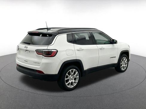 Used 2025 Jeep Compass Limited AWD/4WD image 9