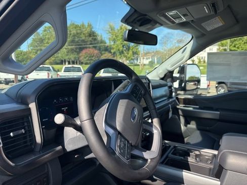 New 2026 Ford F350 Lariat image 23