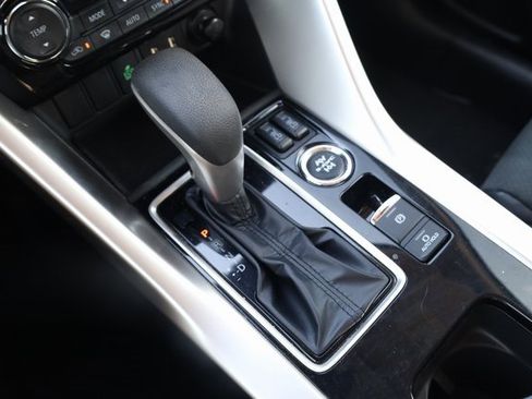 Used 2024 Mitsubishi Eclipse Cross SE image 24