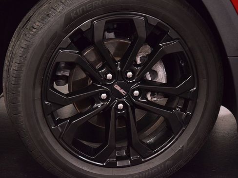 Used 2022 GMC Terrain SLE w/ Driver Convenience Package AWD/4WD image 10