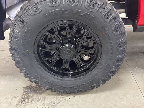 Used 2024 RAM 2500 Big Horn w/ Bed Utility Group image 36