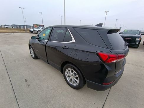 Used 2023 Chevrolet Equinox LT w/ Driver Convenience Package FWD image 9