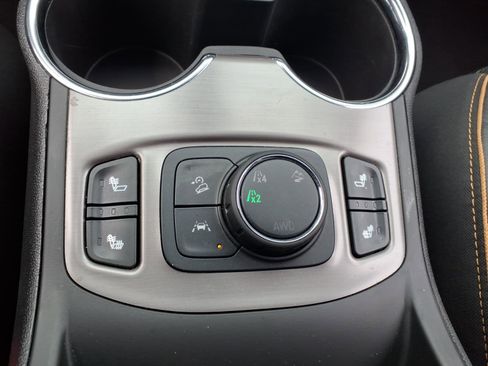 Certified 2023 GMC Terrain AT4 AWD/4WD image 34