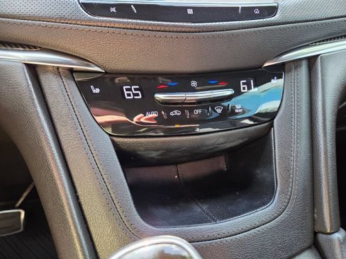 Used 2020 Cadillac XT5 Sportv AWD/4WD image 28