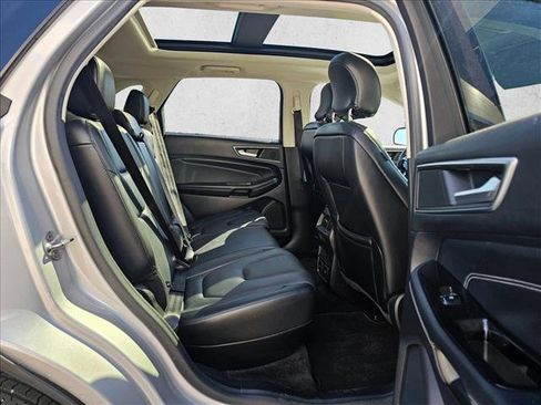 Used 2015 Ford Edge Titanium w/ Equipment Group 301A AWD/4WD image 11