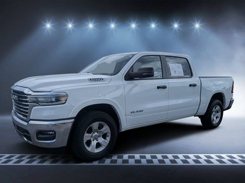 Used 2025 RAM 1500 Big Horn AWD/4WD image 7