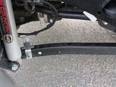 Used 2018 Jeep Wrangler Unlimited Sahara image 64