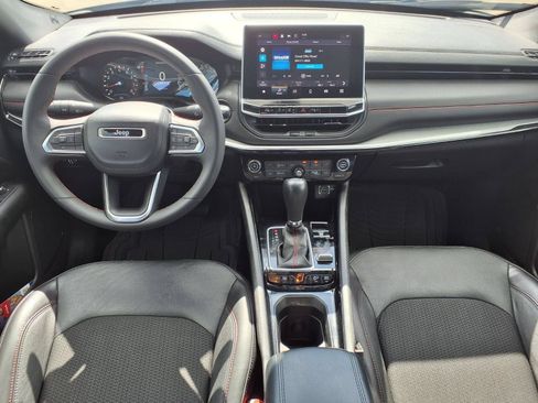 Used 2023 Jeep Compass Trailhawk AWD/4WD image 11