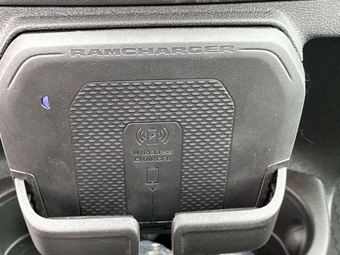 Used 2025 RAM ProMaster 3500 w/ Quick Order Package 22H SLT+ FWD image 14