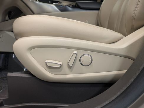 Used 2020 Lincoln Nautilus FWD w/ Equipment Group 101A image 27