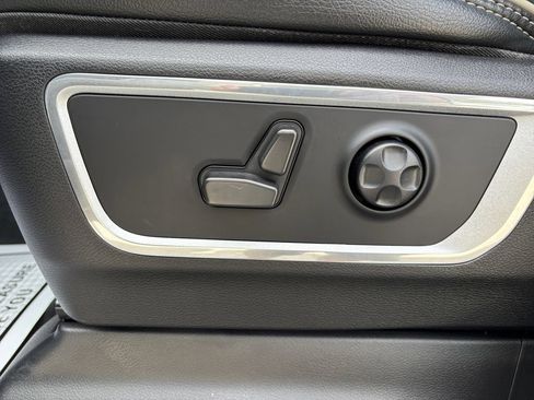 Used 2021 RAM 1500 Laramie AWD/4WD image 25