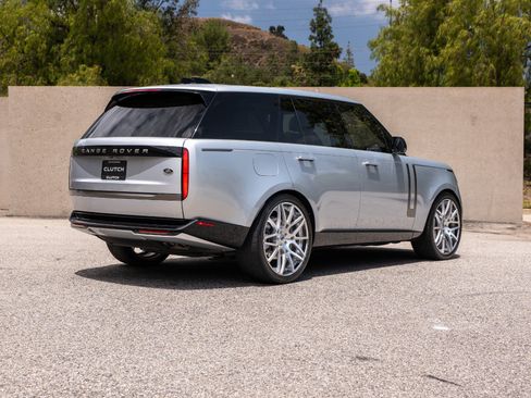 Used 2023 Land Rover Range Rover SE AWD/4WD image 5