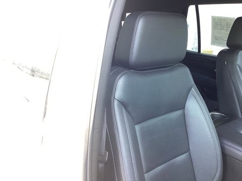 Used 2022 Chevrolet Tahoe LT AWD/4WD image 18