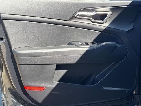 New 2026 Kia Sportage LX image 21