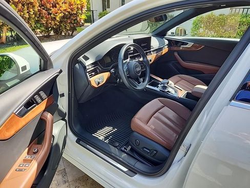 Used 2023 Audi A4 2.0T Premium w/ Convenience Package image 10