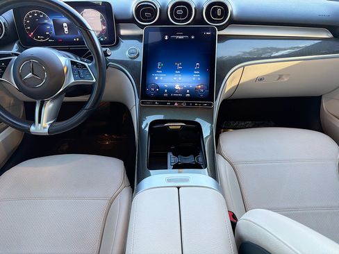 Used 2022 Mercedes-Benz C 300 Sedan image 18