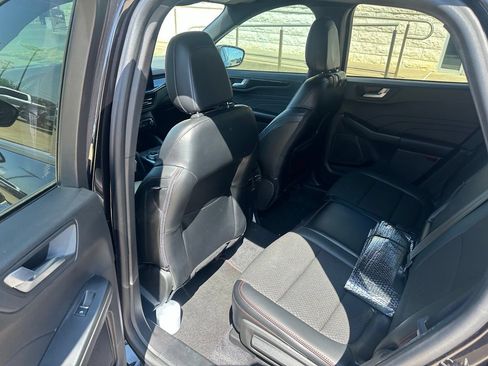 Used 2023 Ford Escape ST-Line w/ Tech Pack #1 FWD image 17