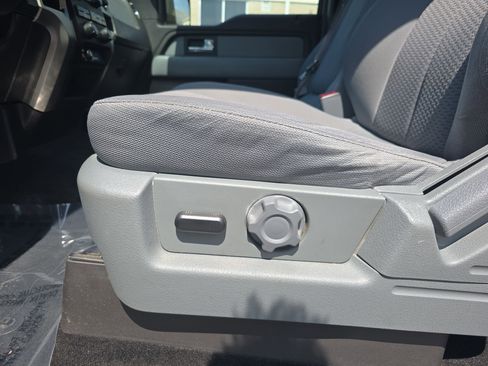 Used 2012 Ford F150 XLT w/ XLT Chrome Pkg image 26