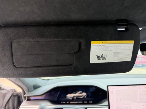 Used 2021 Tesla Model S Plaid image 12