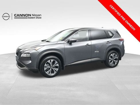 Used 2021 Nissan Rogue SV image 1
