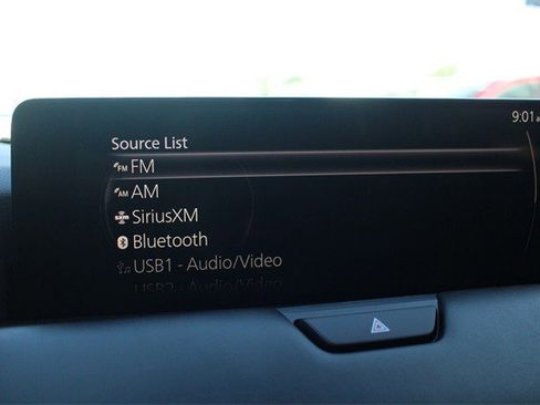 Certified 2025 MAZDA CX-70 Plug-In Hybrid w/ Premium Plus image 23