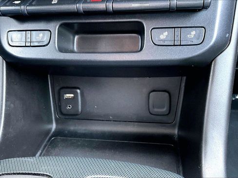 Used 2018 Chevrolet Colorado Z71 image 32